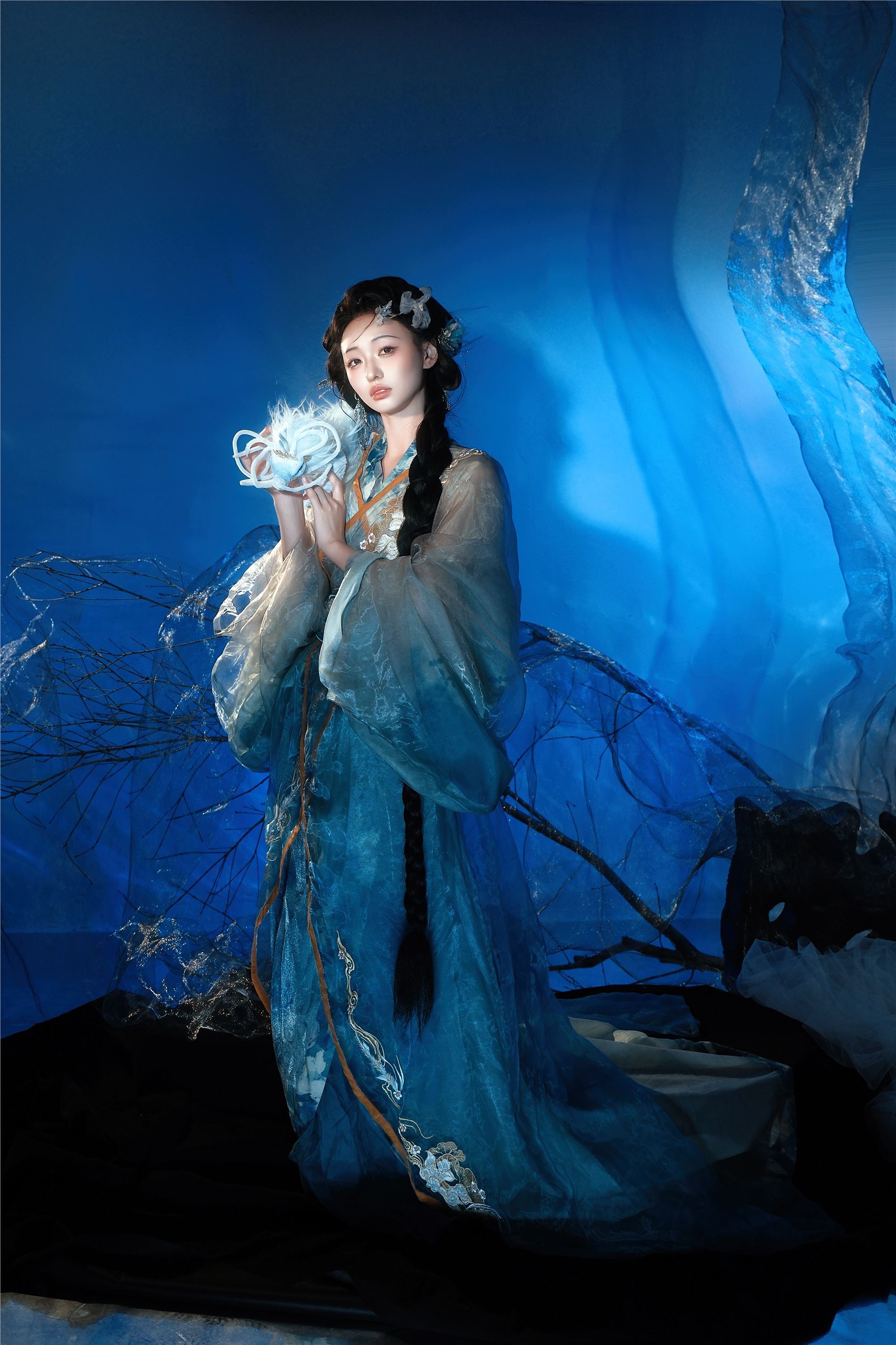 YITUYU艺图语 2025.01.02 蓝龙 小羊爱干饭